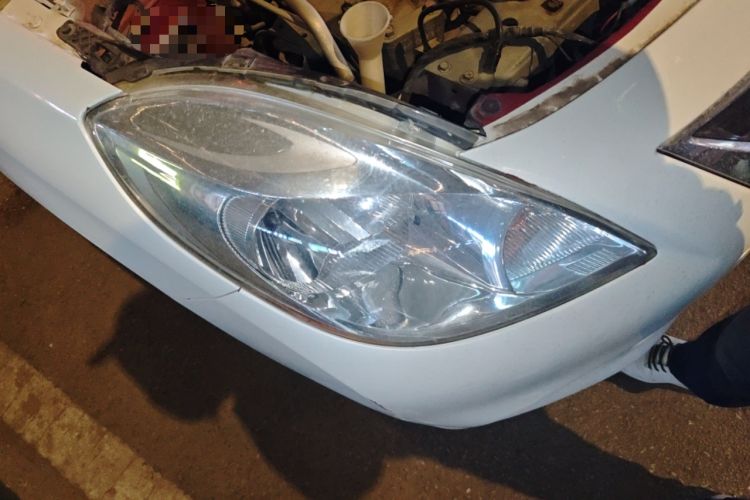 Used Nissan Sunny 2011 1.5XE CVT Comfort Edition Right Front Headlight