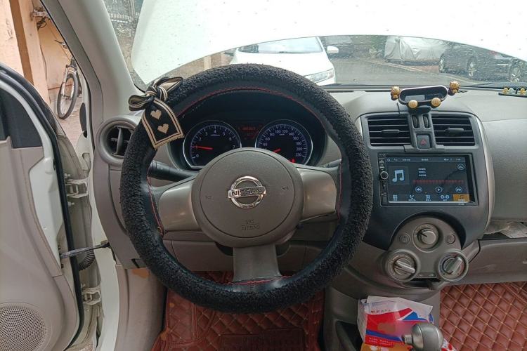 Used Nissan Sunny 2011 1.5XL CVT Luxury Edition Steering Wheel