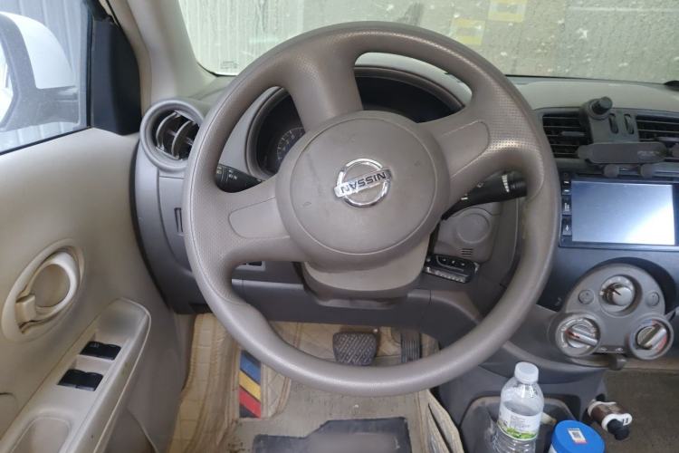 Used Nissan Sunny 2011 1.5XE CVT Comfort Edition Steering Wheel