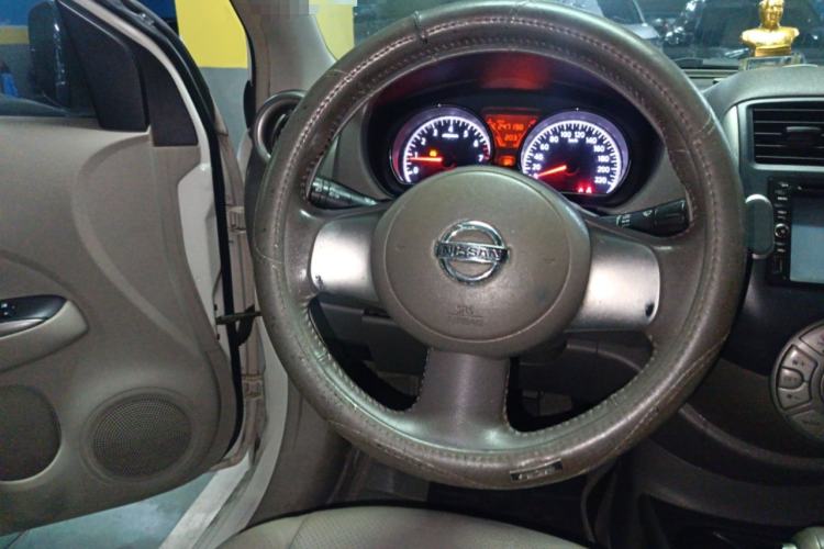 Used Nissan Sunny 2011 1.5XV CVT Deluxe Edition Steering Wheel