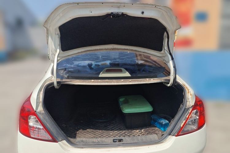Used Nissan Sunny 2011 1.5XE CVT Comfort Edition Trunk