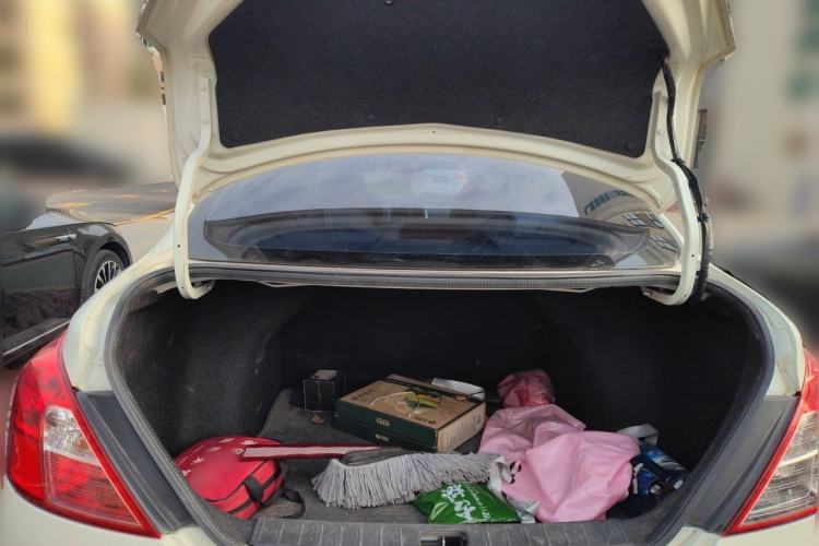 Used Nissan Sunny 2011 1.5XE Manual Comfort Edition Trunk