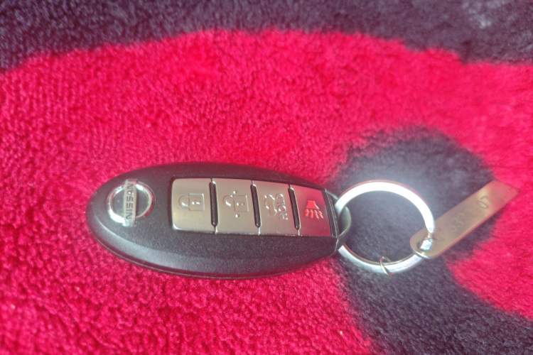 Used Nissan Sunny 2011 1.5XV CVT Deluxe Edition Vehicle Key