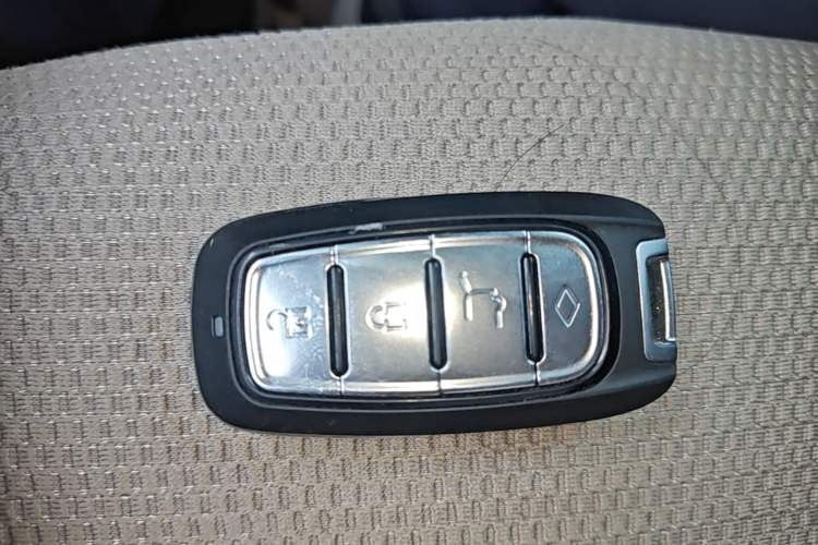 Used Nissan Sunny 2011 1.5XL CVT Luxury Edition Vehicle Key
