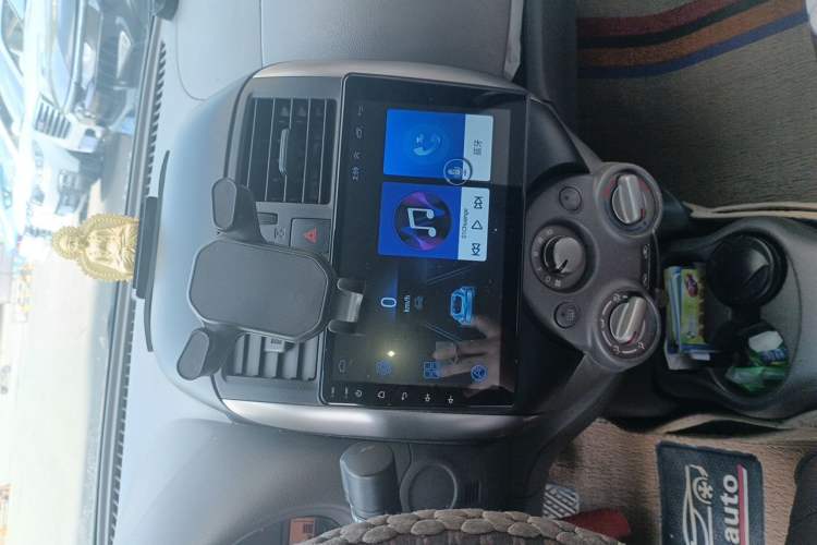 Used Nissan Sunny 2011 1.5XE Manual Comfort Edition Audio And AC Panel