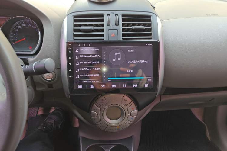 Used Nissan Sunny 2011 1.5XV Manual Luxury Edition Audio And AC Panel