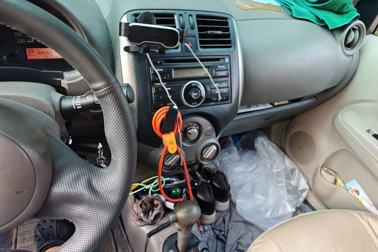Used Nissan Sunny 2011 1.5XE CVT Comfort Edition Audio And AC Panel