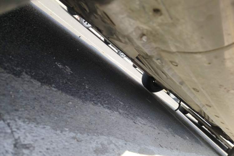Used Nissan Sunny 2011 1.5XE Manual Comfort Edition Chassis Front Left
