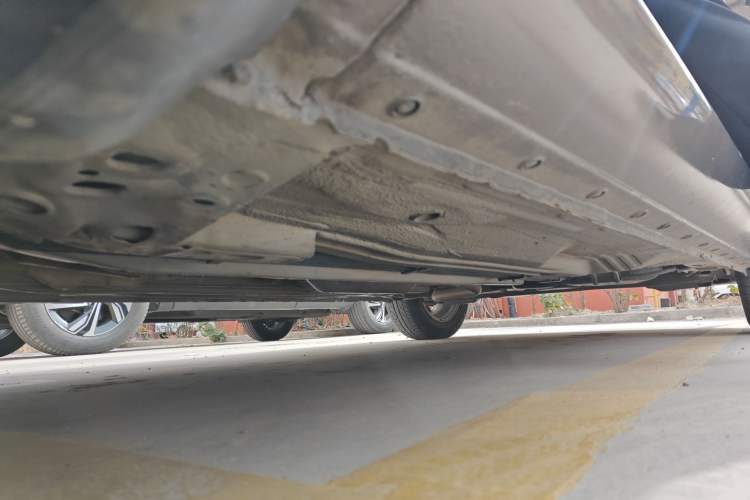 Used Nissan Sunny 2011 1.5XV Manual Luxury Edition Chassis Front Left