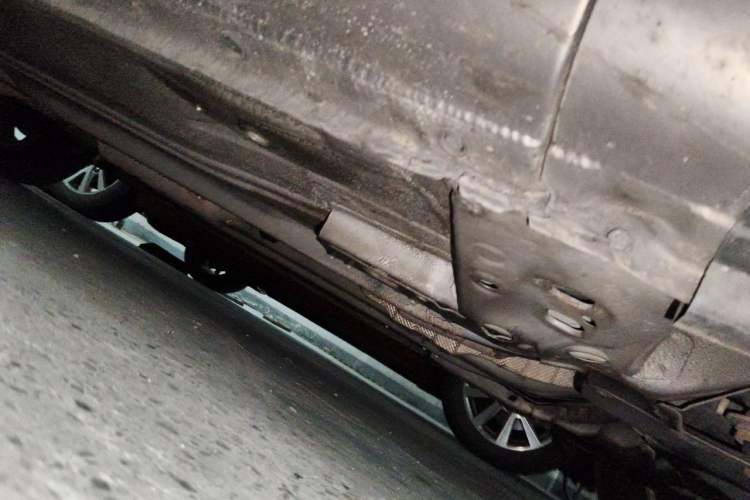 Used Nissan Sunny 2011 1.5XE Manual Comfort Edition Chassis Front Right
