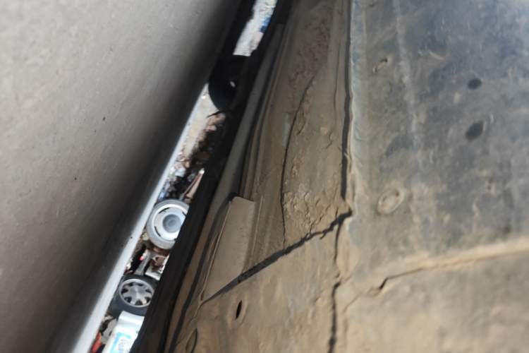 Used Nissan Sunny 2011 1.5XL Manual Deluxe Edition Chassis Front Right