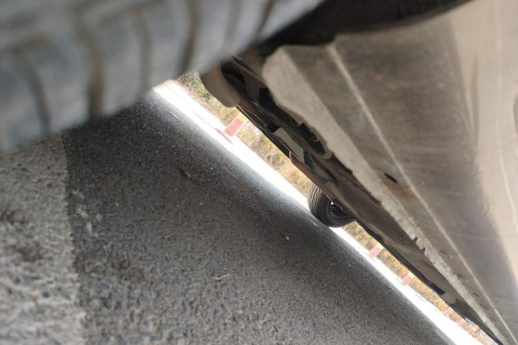 Used Nissan Sunny 2011 1.5XE Manual Comfort Edition Chassis Rear Right