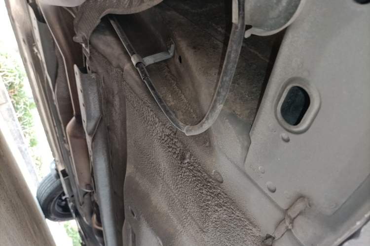 Used Nissan Sunny 2011 1.5XE Manual Comfort Edition Chassis Rear Right