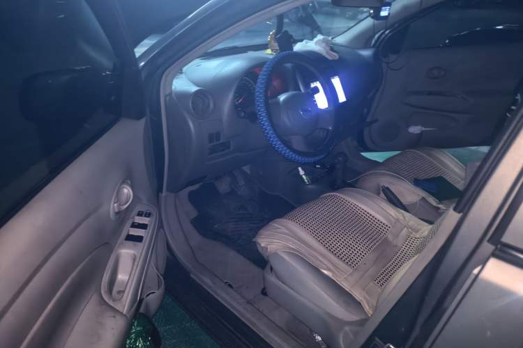 Used Nissan Sunny 2011 1.5XE CVT Comfort Edition Driver Seat
