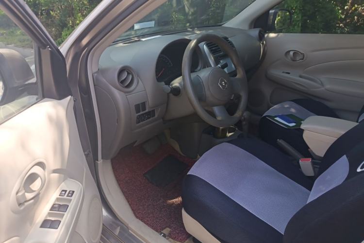 Used Nissan Sunny 2011 1.5XE CVT Comfort Edition Driver Seat