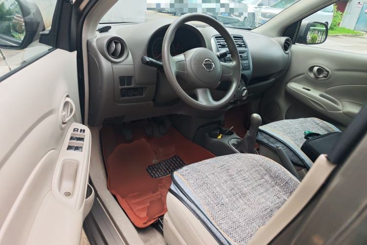 Used Nissan Sunny 2011 1.5XE Manual Comfort Edition Driver Seat