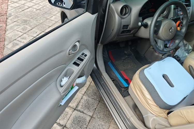 Used Nissan Sunny 2011 1.5XE CVT Comfort Edition Driver Seat