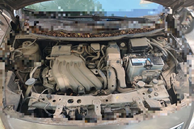 Used Nissan Sunny 2011 1.5XE CVT Comfort Edition Engine Bay
