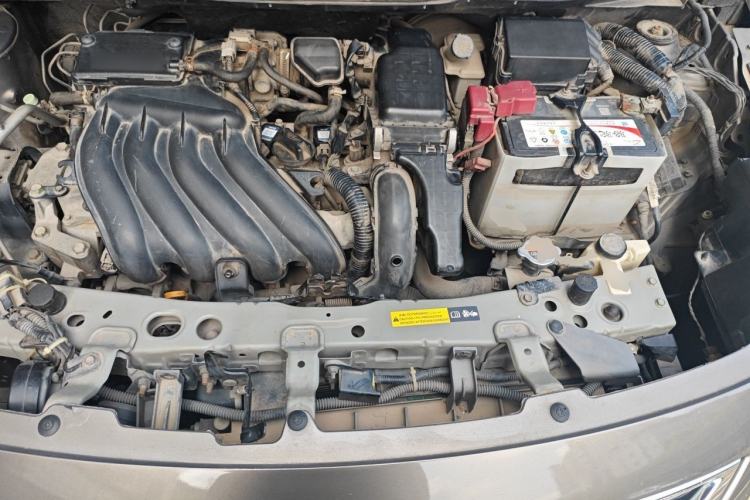 Used Nissan Sunny 2011 1.5XE Manual Comfort Edition Engine Bay