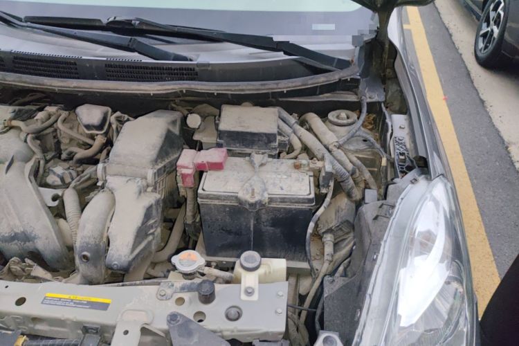 Used Nissan Sunny 2011 1.5XE Manual Comfort Edition Engine Bay Left