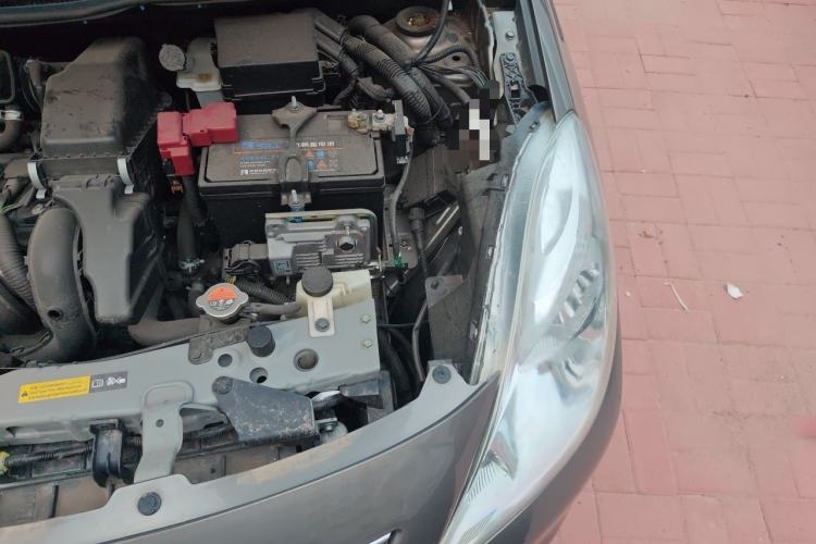 Used Nissan Sunny 2011 1.5XE CVT Comfort Edition Engine Bay Left