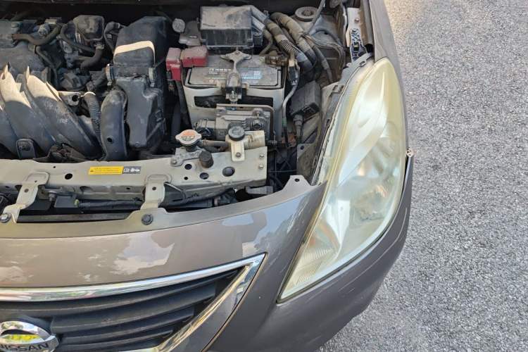 Used Nissan Sunny 2011 1.5XE CVT Comfort Edition Engine Bay Left