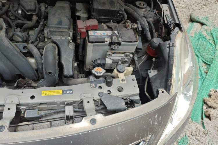 Used Nissan Sunny 2011 1.5XE CVT Comfort Edition Engine Bay Left