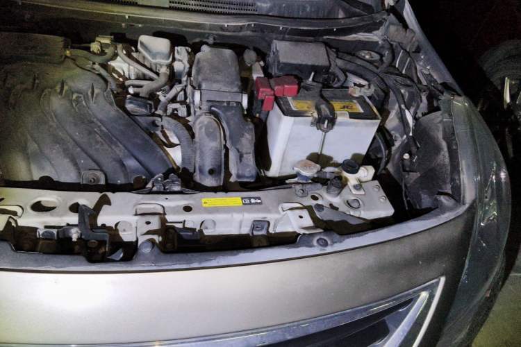 Used Nissan Sunny 2011 1.5XE Manual Comfort Edition Engine Bay Left