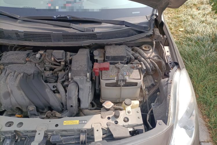 Used Nissan Sunny 2011 1.5XE Manual Comfort Edition Engine Bay Left