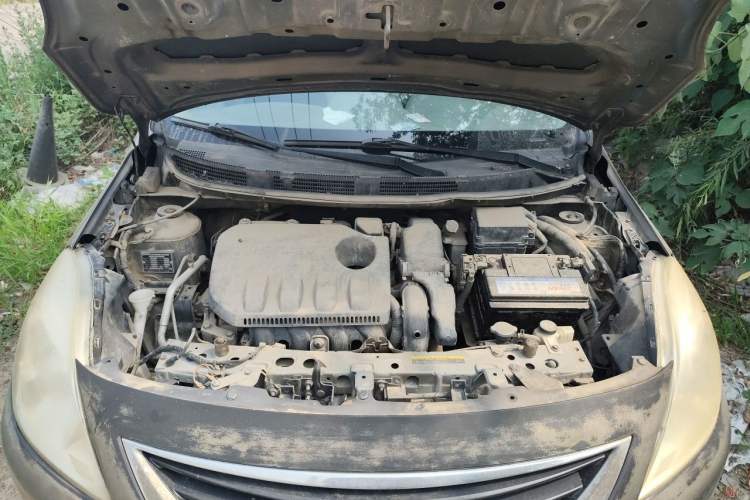 Used Nissan Sunny 2011 1.5XL Manual Deluxe Edition Engine Bay