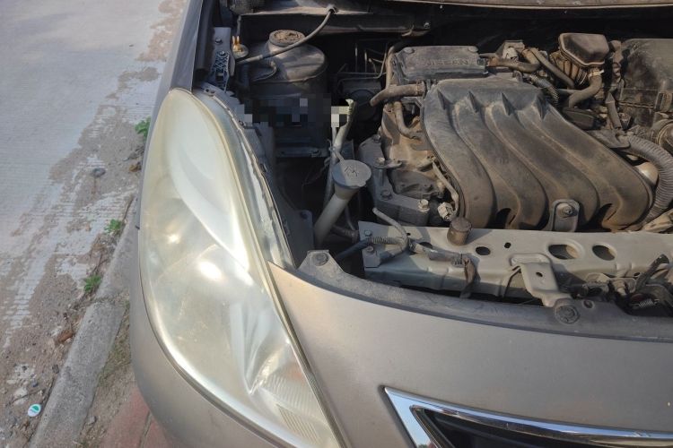Used Nissan Sunny 2011 1.5XE CVT Comfort Edition Engine Bay Right
