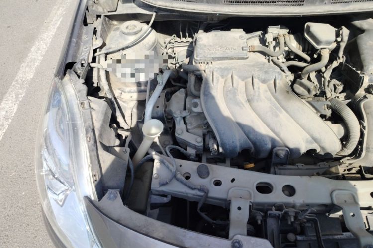 Used Nissan Sunny 2011 1.5XE Manual Comfort Edition Engine Bay Right