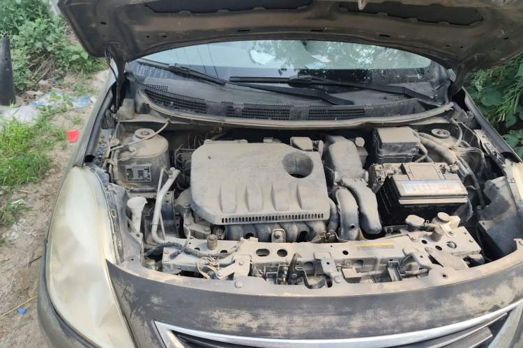 Used Nissan Sunny 2011 1.5XL Manual Deluxe Edition Engine Bay Right