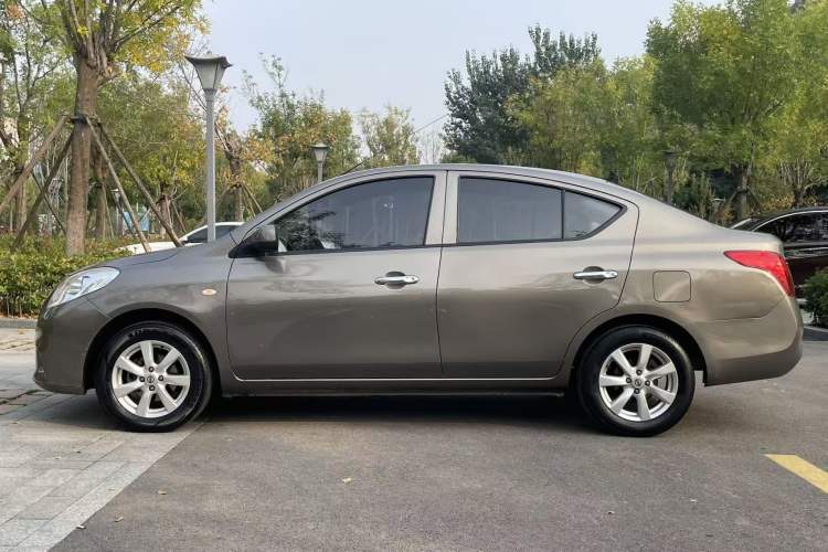 Used Nissan Sunny 2011 1.5XE CVT Comfort Edition Exterior 6