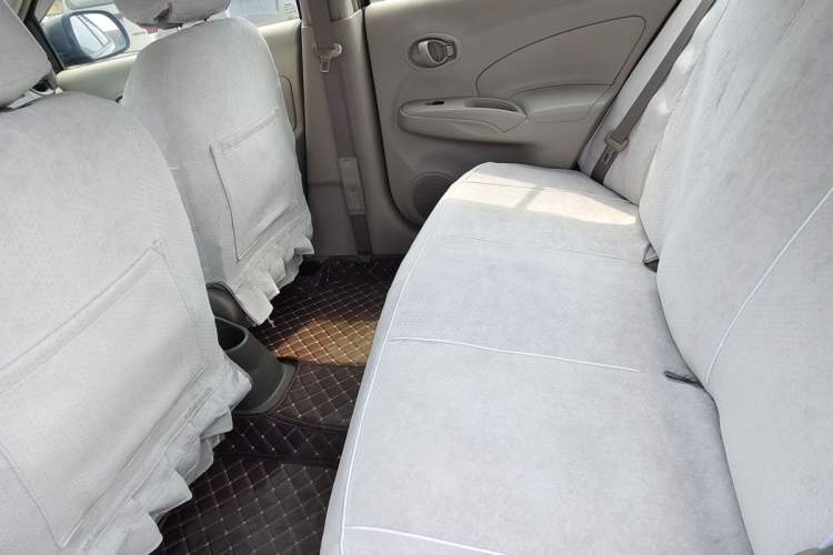Used Nissan Sunny 2011 1.5XE CVT Comfort Edition Exterior 9