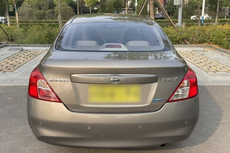 Used Nissan Sunny 2011 1.5XE CVT Comfort Edition Exterior 9