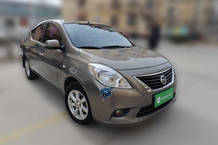 Used Nissan Sunny 2011 1.5XV Manual Luxury Edition Front Right 45 Deg
