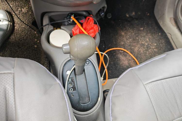 Used Nissan Sunny 2011 1.5XE CVT Comfort Edition Gear Lever