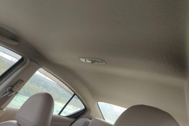 Used Nissan Sunny 2011 1.5XE CVT Comfort Edition Headliner
