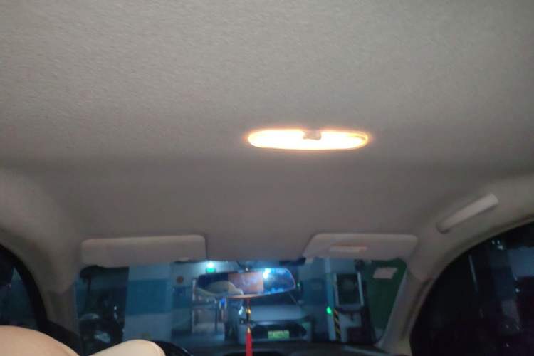 Used Nissan Sunny 2011 1.5XE Manual Comfort Edition Headliner