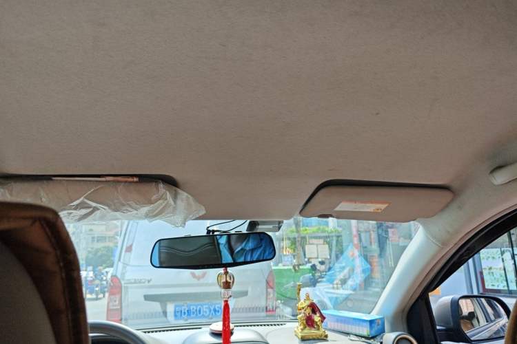 Used Nissan Sunny 2011 1.5XE Manual Comfort Edition Headliner