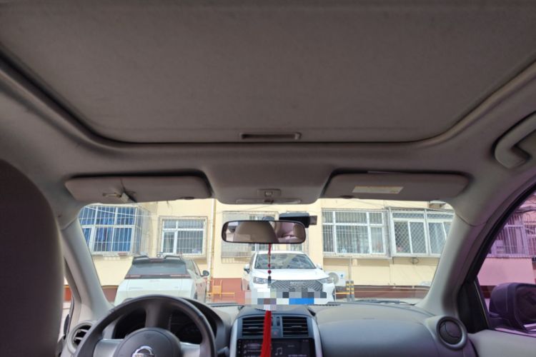 Used Nissan Sunny 2011 1.5XV Manual Luxury Edition Headliner