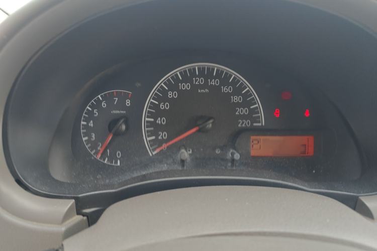 Used Nissan Sunny 2011 1.5XE CVT Comfort Edition Instrument Cluster