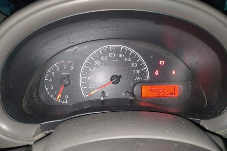 Used Nissan Sunny 2011 1.5XE Manual Comfort Edition Instrument Cluster