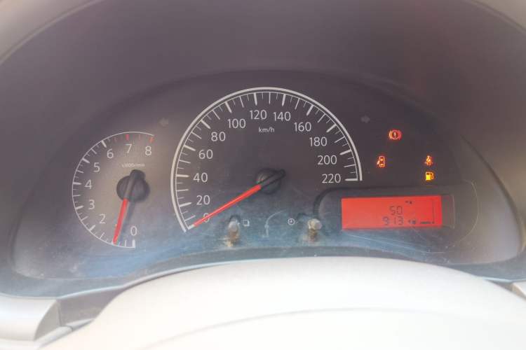 Used Nissan Sunny 2011 1.5XE Manual Comfort Edition Instrument Cluster