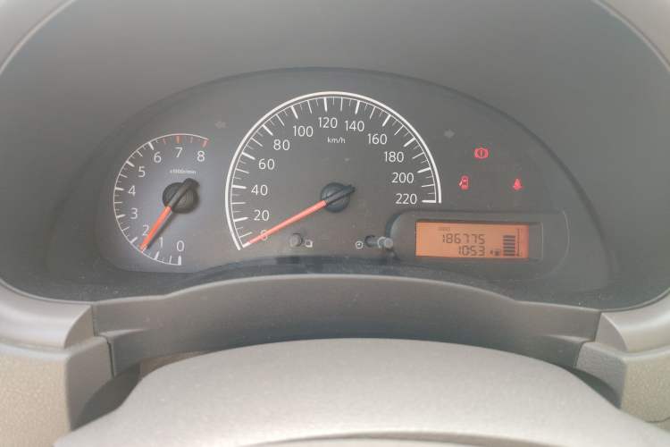 Used Nissan Sunny 2011 1.5XE Manual Comfort Edition Instrument Cluster