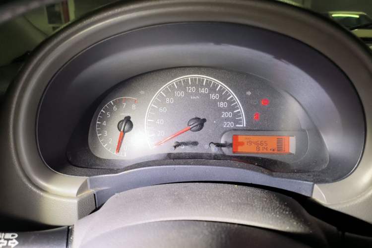 Used Nissan Sunny 2011 1.5XE Manual Comfort Edition Instrument Cluster