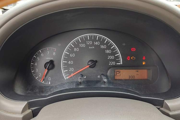 Used Nissan Sunny 2011 1.5XE CVT Comfort Edition Instrument Cluster