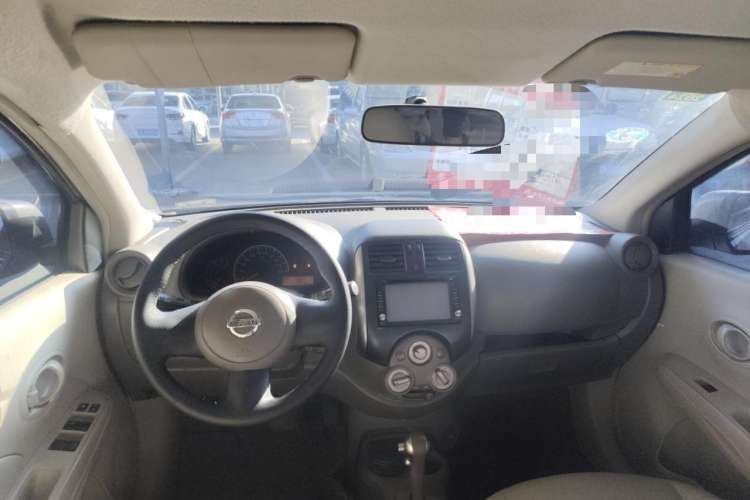 Used Nissan Sunny 2011 1.5XE CVT Comfort Edition Interior 3
