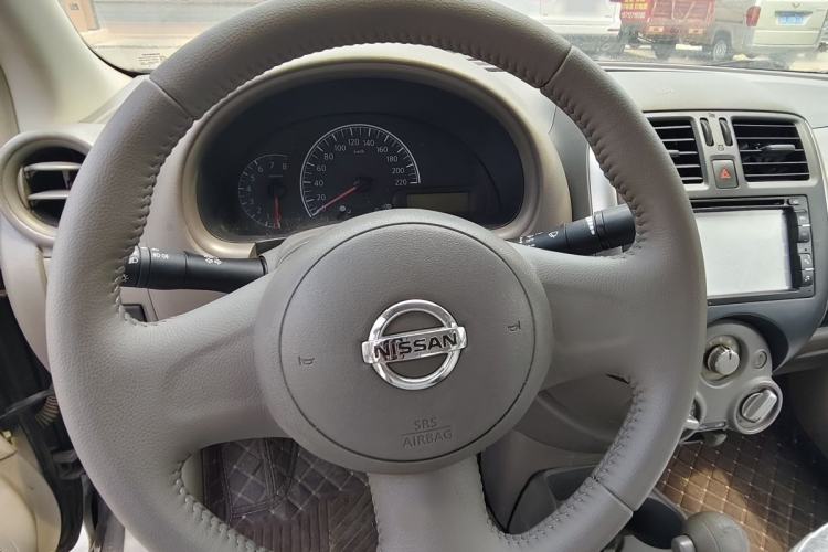 Used Nissan Sunny 2011 1.5XE CVT Comfort Edition Interior 3